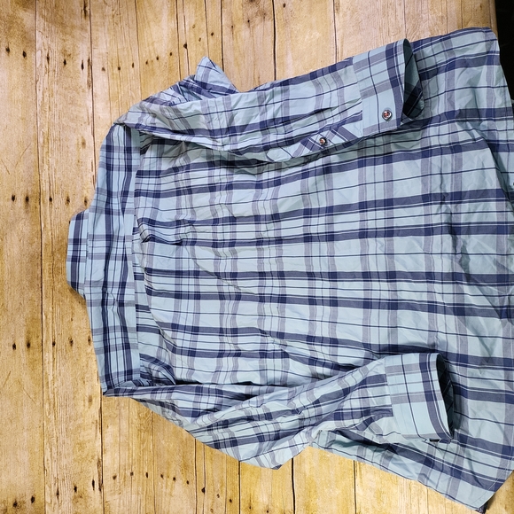 Tommy Bahama button down shirt - Picture 4 of 5